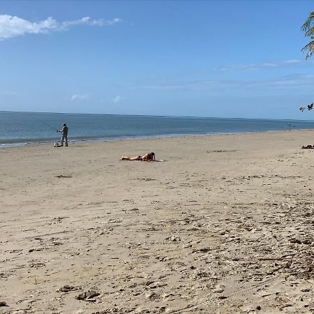 Beachside Apartment 1 With Plunge Pool ポートダグラス エクステリア 写真