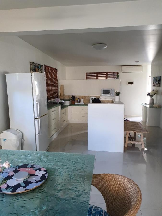 Beachside Apartment 1 With Plunge Pool ポートダグラス エクステリア 写真